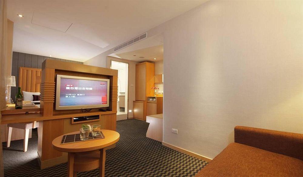 Tokyo International Hotel Taipei Exterior photo